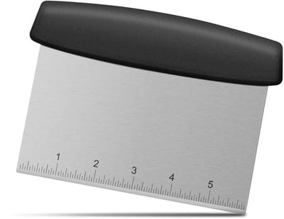 Dailygoods- Noedelschraper met handvat - Deegschraper - Tafelschraper - Voedselveilig roestvrij staal - Hittebestendig - Ergonomisch ontwerp 17,8 cm