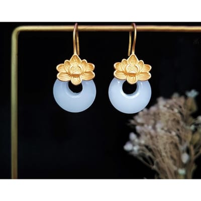 Natuurlijke An Jade Oorhangers Rond Vintage Lotus Oorbellen Voor Vrouwen Klassieke Stijl Charmant Nieuw Binnen Sieraden Cadeau beige