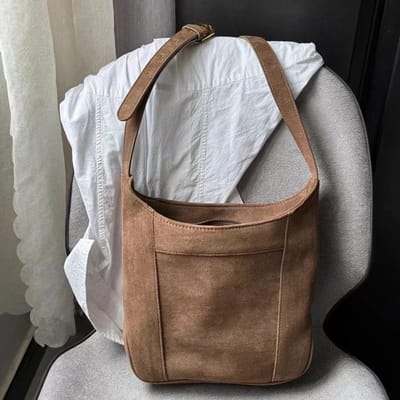 Niche High-end Stijl Suède Draagtas In Winter Nieuwe Commutertas Veelzijdig Verstelbaar Eénschouder Crossbody Tas white