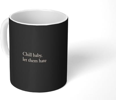 Mok - Koffiemok - Tekst - Rood - Minimalistisch - Mokken - 350 ML - Beker - Koffiemokken - Theemok - Mok met Tekst