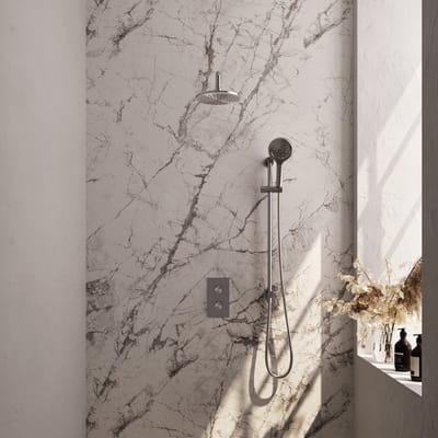 Brauer Brushed Carving thermostatische inbouw regendouche 3-weg omstelling SET 45 met 20 cm douchekop en gebogen muurarm en 3-standen handdouche en doucheslang en geïntegreerde glijstang RVS geborsteld PVD