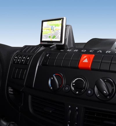 Houder - Kuda Iveco EuroCar 2016-2019 Kleur: Zwart