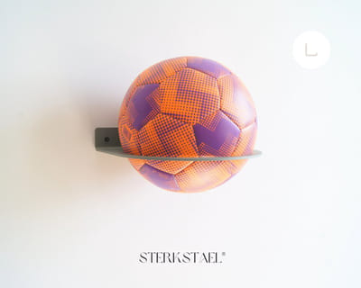 STERKSTAEL Balhouder Ball Nordic Mint - Industriële balhouder voor aan de muur - wandbevestiging - diameter ø 20 cm - kleur aquamarijn - poedercoating - voetbalhouder - baldrager - staal - 1 stuk