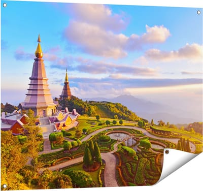 Gards Tuinposter Pagode Tempels in de Inthanon Berg in Thailand - 100x80 cm - Tuindoek - Tuindecoratie - Wanddecoratie buiten - Tuinschilderij