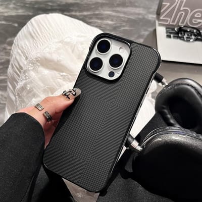 Coque Ultra Fine Sans Bord Plaqué Motif Fibre de Carbone Pour iPhone 16 16E 15 14 Plus 13 12 Pro Max Luxe Mat Refroidissement For iPhone 13 Pro Max