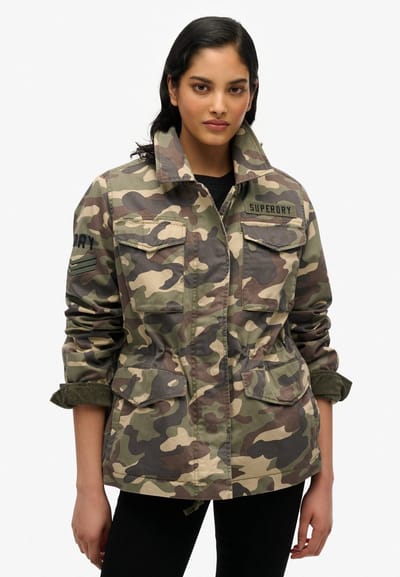 Superdry - M65 Military jack met versieringen - Dames - Buitenjassen