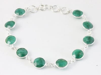 Zilveren armband met smaragd