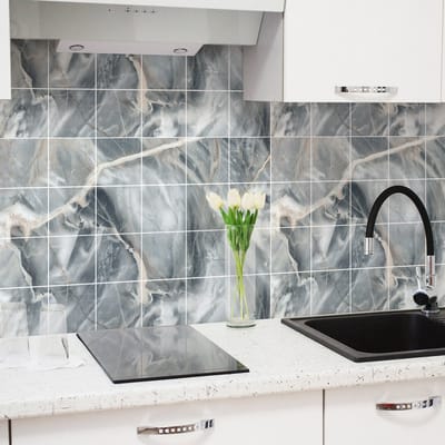 Zelfklevende muurtegelstickers voor keuken en badkamer - 24 Calabrische marmeren tegelstickers - 24 stickers 20x20cm