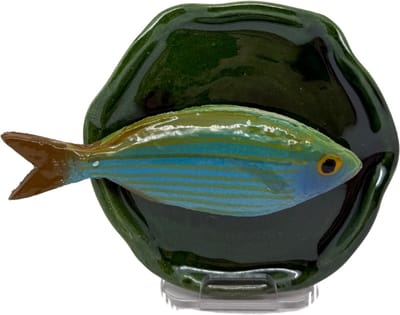 Salpa piccolo op handmade donker groen bordje, 11 cm