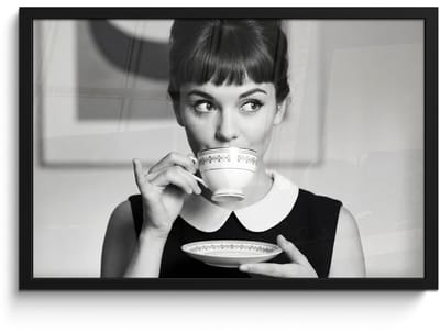 Poster in lijst - Fotolijst 60x40 cm - Posters - Portret - Thee - Vrouw - Posterlijst zwart - Decoratie - Wanddecoratie woonkamer - Muurdecoratie slaapkamer