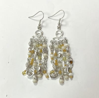Oorbellen - Beige en bruine kralen - 7 Centimeter - Damesdingetjes