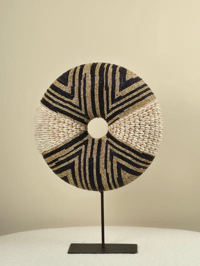 Blitzdeco - Donut Decoratie - Ava - Kralen en Schelpen - Beige/Zwart - Handgemaakt Uniek - 30CM
