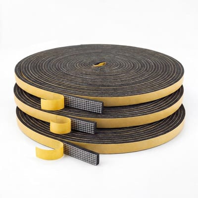 Zelfklevende Schuimafdichtingstape - 3 Rollen van 6mm x 3mm x 12m - Ideaal voor Ramen, Deuren en Isolatie
