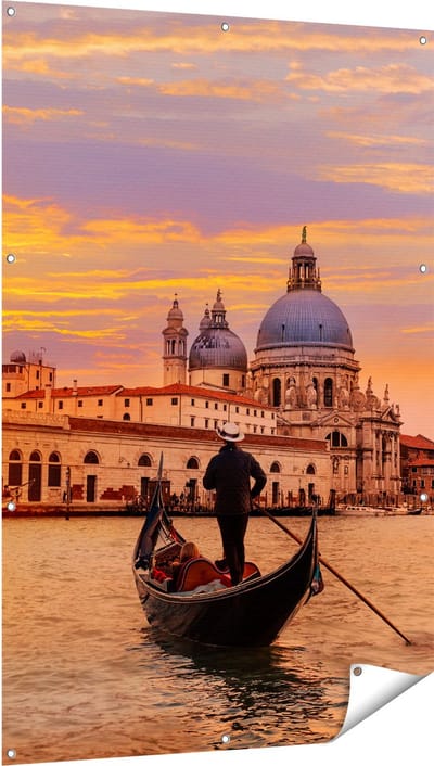 Gards Tuinposter Gondel in Veneti� voor het Basiliek - 100x150 cm - Tuindoek - Tuindecoratie - Wanddecoratie buiten - Tuinschilderij