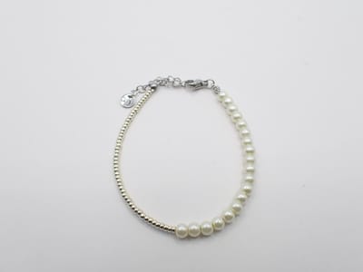 Colure® armband glasparels 6mm off-white zilver Miyuki combinatie