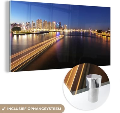 MuchoWow® Glasschilderij 120x60 cm - Schilderij acrylglas - Rotterdam - Licht - Water - Foto op glas - Schilderijen