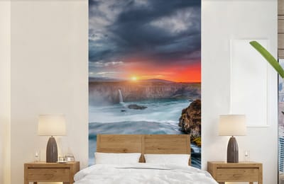 Behang - Fotobehang Waterval - Zonsondergang - Natuur - Water - Breedte 120 cm x hoogte 240 cm