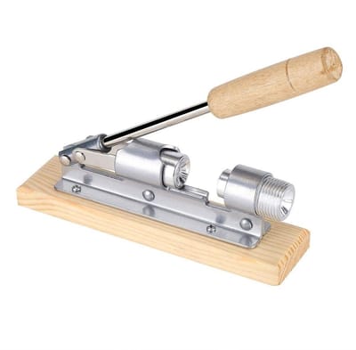 Dailygoody - Zware Notenkraker - Walnoot Tang - Houten Basis & Handvat - Ideaal voor Notenliefhebbers - Pecan en Hazelnoten - Inclusief Verpakking -
