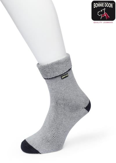 Bonnie Doon Huissokken met Anti-Slip voor Heren Grijs maat 40/46 - Warme Slofsokken - Badstof Binnenzijde - Zeer Zachte Winter Sokken - Thuis Sokken - Home Socks - Niet knellend - Gladde naden - Katoen - Gemeleerd - Medium Grey Heather - BP212106.112