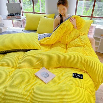 Cartoon Aardbei Dekbedovertrek Super Zacht Kawaii Pluizig Beddengoed Collectie Omkeerbaar Flanel Pluche Dekbedovertrek Met 2 Kussenslopen Single 150x200cm
