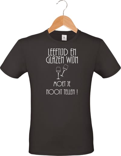 T-shirt - Unisex - Leeftijd en Wijn - abraham - sarah - verjaardag - leeftijd - wijnen - maat S