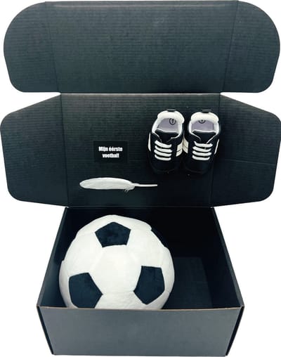 Kraamcadeau Eerste Voetbal box Zwart - Kraamcadeau jongen met voetbal en babysneakers - cadeau geboorte baby, geboortegeschenk, ook rechtstreekse levering - diverse kleuren - zwart