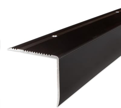 Geanodiseerd Aluminium Trapneus Profiel Brons Donker 2700mm - Geboord Hoekprofiel