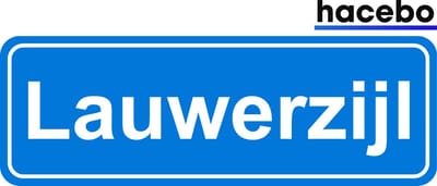 Hacebo - Plaatsnaam Sticker - 29x10 CM - Lauwerzijl sticker - Verkeersborden sticker - grappige cadeaus - Lauwerzijl