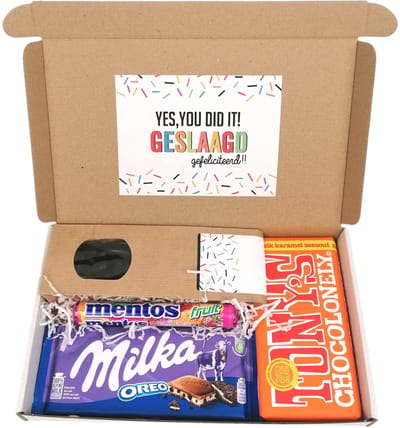 Geslaagd cadeau - Examen cadeau - Diploma - "Yes you did it" Geslaagd - Tony chocolonely - Milka chocolade - Mentos Fruit - zakje drop