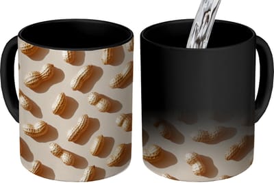 Magische Mok - Foto op Warmte Mokken - Koffiemok - Pinda's - Patroon - Beige - Magic Mok - Beker - 350 ML - Theemok