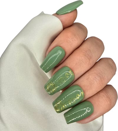 SD Press on Nails - B-30 - Plaknagels - Gelnagels - Handgemaakt - 20 stuks - Groen - Goud - Medium Coffin Nagels - Nepnagels - Nagelset