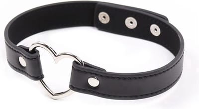 Okado Hart Choker Zwart – Leren Choker Halsband met RVS Hart – Kinky Accessoire – Unisex – Niet Verstelbaar