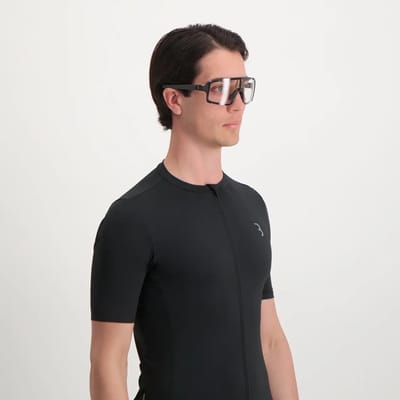 BBB Cycling Chester PH - Fietsbril Meekleurende Glazen - 100% UV Bescherming - Wielren Bril Heren en Dames - Fotochromatische Sportbril - Zwart - BSG-69PH