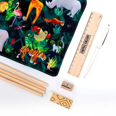 Dierenrijk - 8-delige bureauset - canvas - etui - gevuld