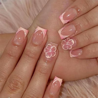 Dailygoods- Nepnagels Korte Bloemennagels - 24 Stuks - Franse Topnagelstickers - Volledige Dekking - Waterbestendig - Inclusief Nagelvijl - Kunstnagels