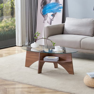 Ovale salontafel van veiligheidsglas – 104,9 x 60 cm, tafelblad met walnootkleurige, diagonaal geplaatste vakjes en een geïntegreerde opbergplank. Geschikt voor eetkamers.