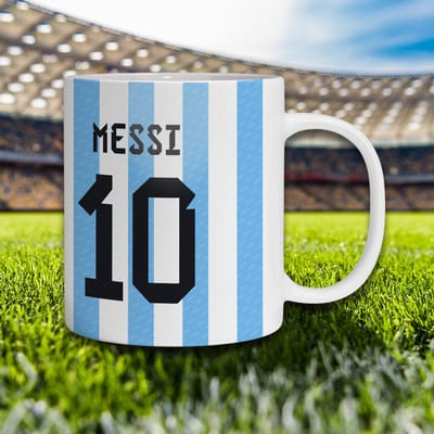 Argentinië Voetbal Mok - Gepersonaliseerd Met jouw Naam en Nummer - Voetbal Shirt Op Mok - 325 ml - Koffiemok - Voetbal Cadeau