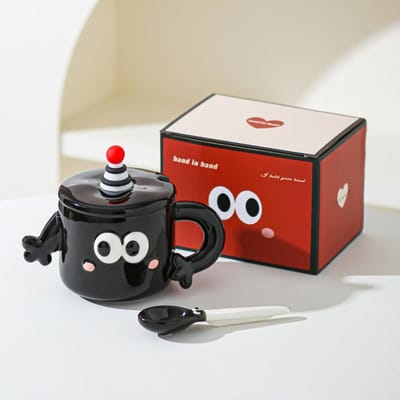 Tasse Couple Se Tenant la Main Tasse en Céramique Boîte Cadeau Tasse Drôle avec Couvercle Niche Ménagère Tasse à Eau Tasse Cadeau de Mariage 401-500ml