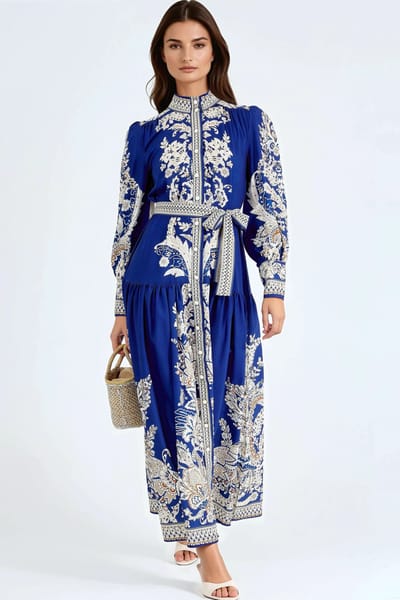 Maxi-jurk met Mandarin-kraag en riem