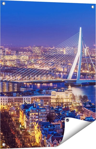 Gards Tuinposter Rotterdamse Skyline met de Erasmusbrug - 60x80 cm - Tuindoek - Tuindecoratie - Wanddecoratie buiten - Tuinschilderij