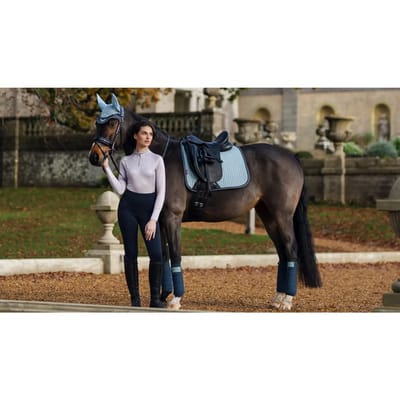Suède dressuurdeken voor paarden LeMieux