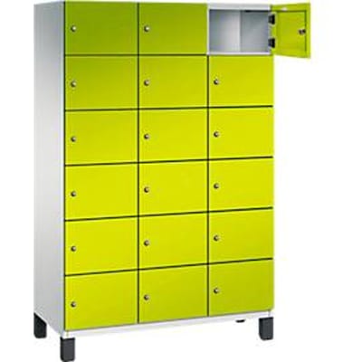 C+P Cambio lockerkast, 3 vakken, 18 vakken, op poten, B 1200 x D 525 x H 1980 mm, lichtgrijs/kleedgroen