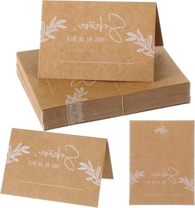 Set van 50 Kraft Papieren Tafelkaarten, Schrijfbare Naamkaarten voor Bruiloft, Verjaardag en Communie, 110 x 85 mm, Bruin, Tafeldecoratie en Plaatskaarten