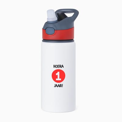 Hacebo® - Hoera 1 jaar waterfles met rietje rood - Verjaardag - Jarigen - Verjaardagscadeau - peuter - Happy birthday - water fles - 650ML