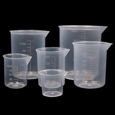 Maatbekerset kunststof 6 stuks - 25 ml, 50 ml, 100 ml, 150 ml, 250 ml, 500 ml