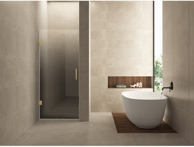 Wiesbaden Less Nisdeur Links - 700x2000x8mm - Nano - Spiegelrook naar Helder Glas - Geborsteld Messing