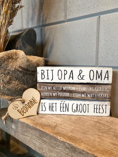 Opa en oma + houten hartje Bedankt - tekstblok 3 balken 16x24cm bij opa & oma antique white - natural - vaderdag - moederdag cadeautje - verjaardag - cadeau