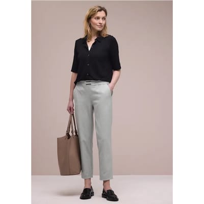 Mid Waist Slim Legs broek met gesp