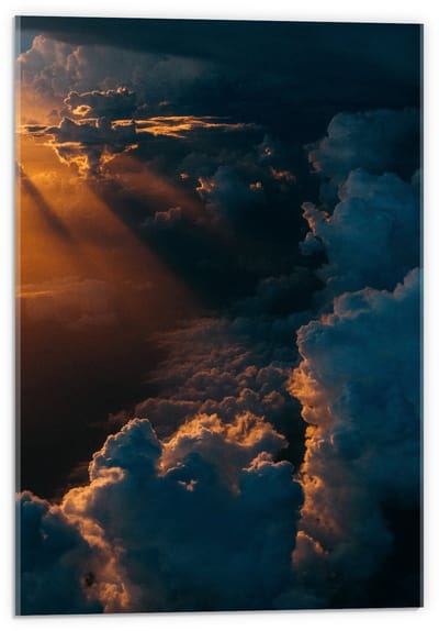 Acrylglas - Wolken met Zonnestralen - 40x60cm Foto op Acrylglas (Wanddecoratie op Acrylglas)