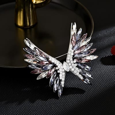 Dames Licht Luxe Design Elegante Vleugel Broche Modieus En Veelzijdig Niche Design Sense Broche Dagelijkse Accessoires gray